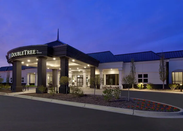 Hotels with a view Doubletree By Hilton Detroit Novi