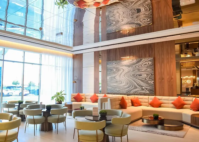 Carlton Downtown Hotel
