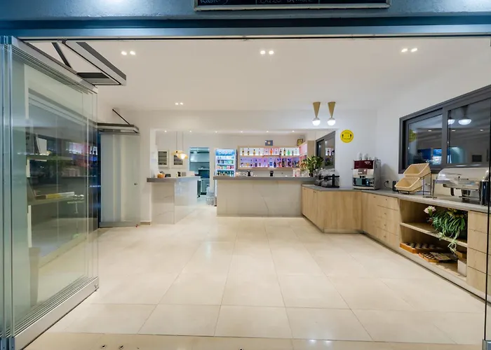 Madison Boutique, Faliraki