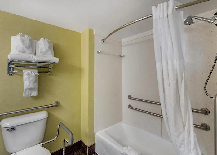 Coastal Hotel & Suites Virginia Beach - Oceanfront