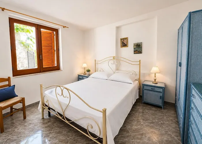 Ninfa Sul Mare Apartments 50 M E T R I dal Mare Best Breakfast&Free Parking