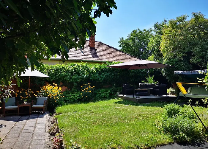 Villa- Escala