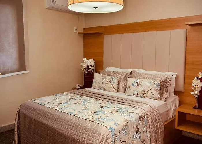 Hotel Cravo E Canela