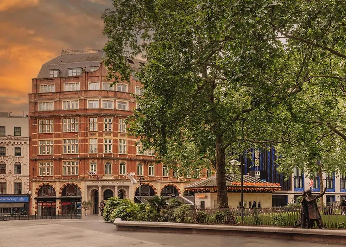  Radisson Blu , London Leicester Square