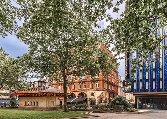  Radisson Blu , London Leicester Square