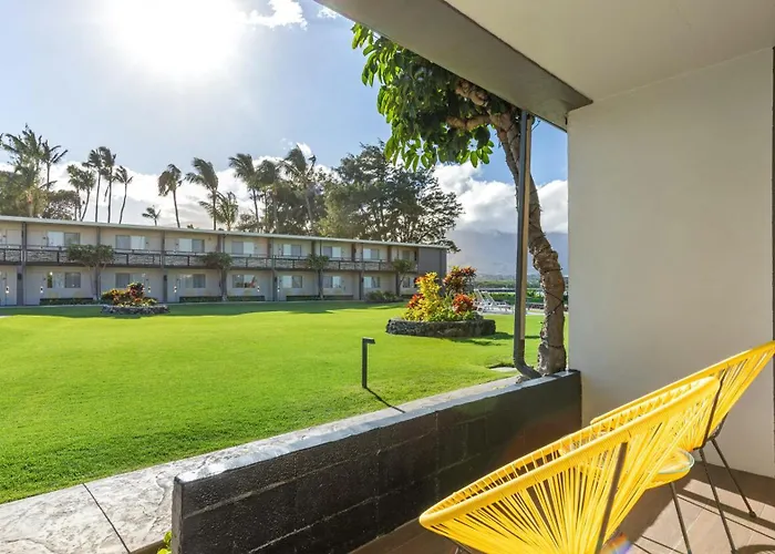 Maui Seaside Hotel