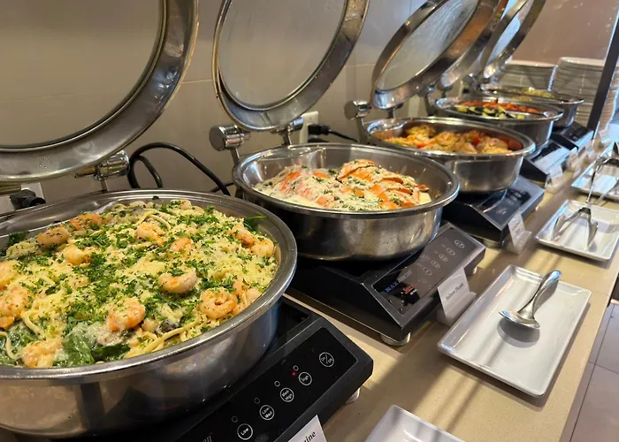 Holiday Inn Vancouver-Centre Broadway By Ihg