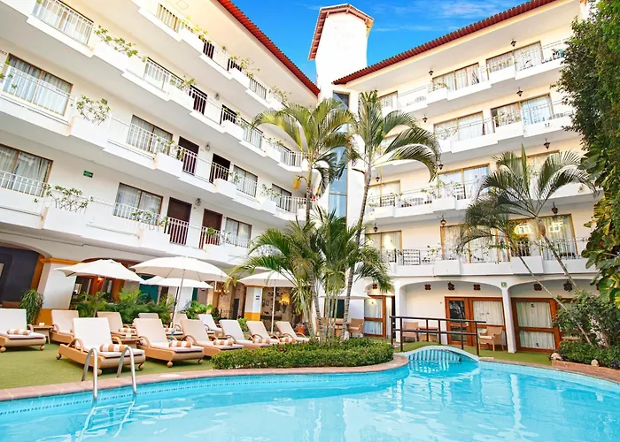 Los Arcos Suites