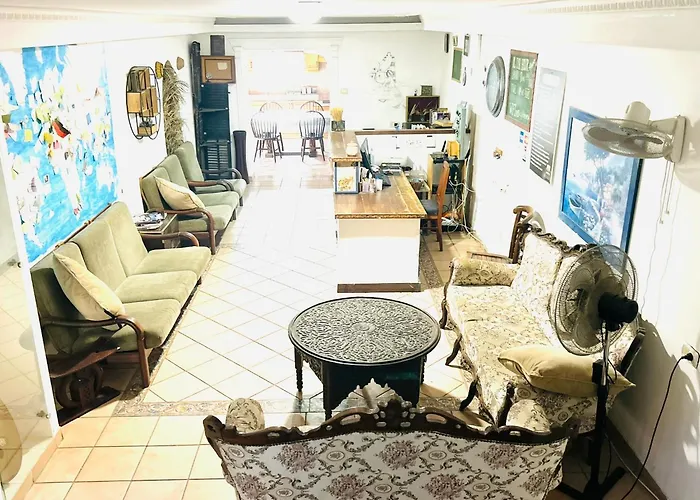 The Hostels Al Yakhour