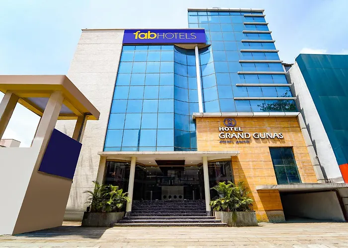 Fabhotel Grand Gunas