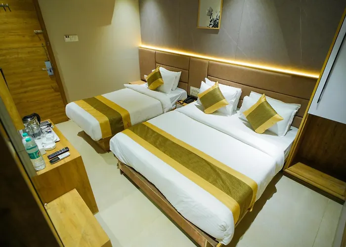 Family Friendly Hotels Amber Paramount