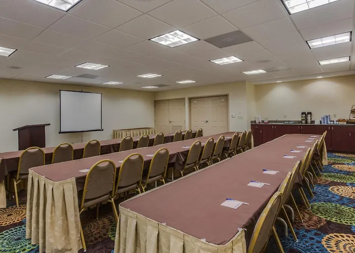 Holiday Inn Express & Suites Orlando International Airport By Ihg