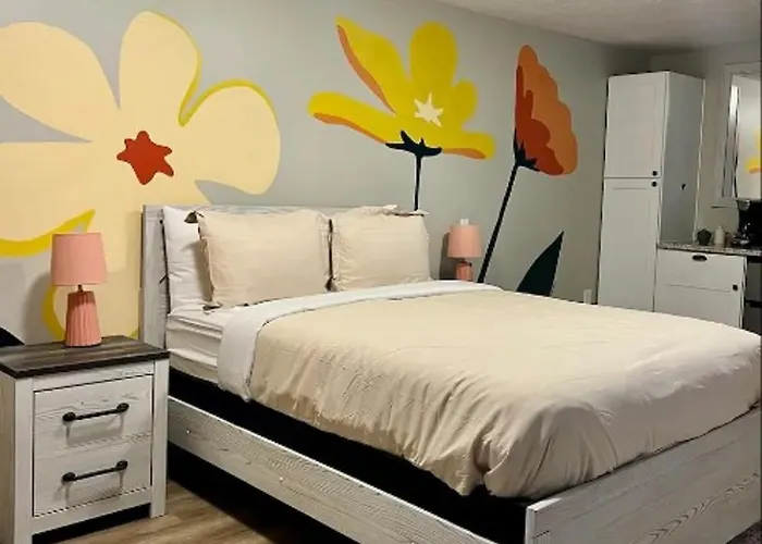 Wildflower Room At The Trailblazer Unit 13