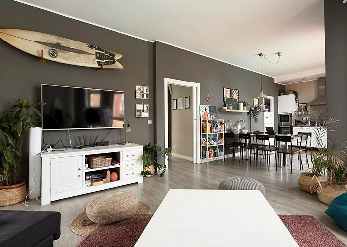 Banama Surfhouse - Coliving Coworking & Yoga