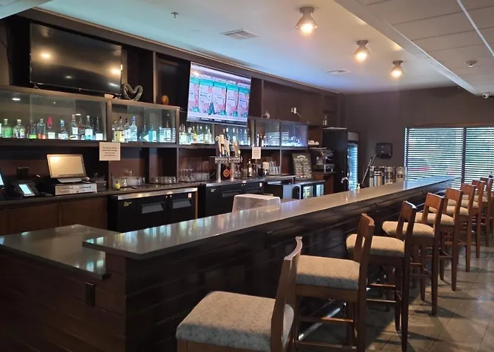 Surface Boutique Hotel, Will Rogers Airport, Fairgrounds, Restaurant & Bar