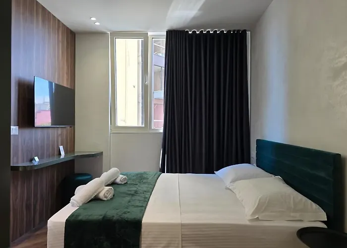 Sols Center Rooms