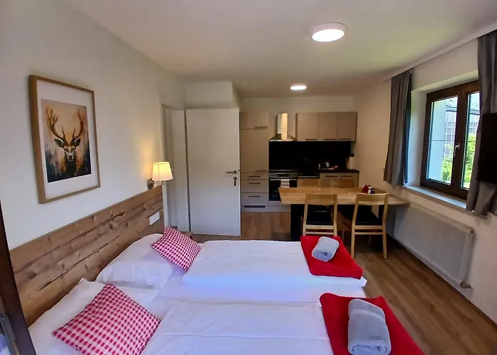 Haus Huber Zimmer Und Apartments