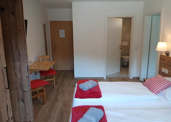 Haus Huber Zimmer Und Apartments
