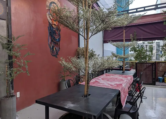 Tzone's Hostel - Quiet Place