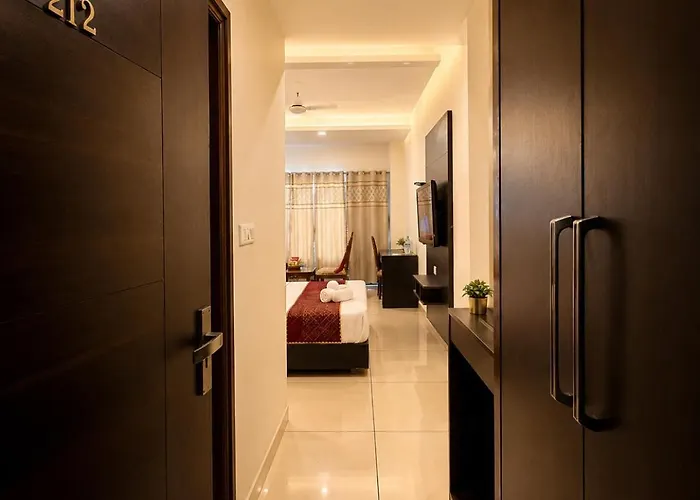 Jb Residency Hotel & Banquets !! Top Rated Family Hotel In Chandigarh Tricity