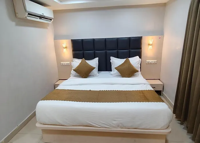 Hotel Green Land