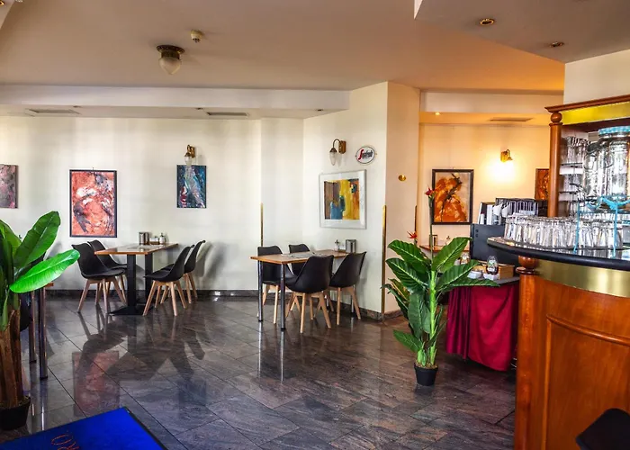 Suite Hotel 900 m zur Oper