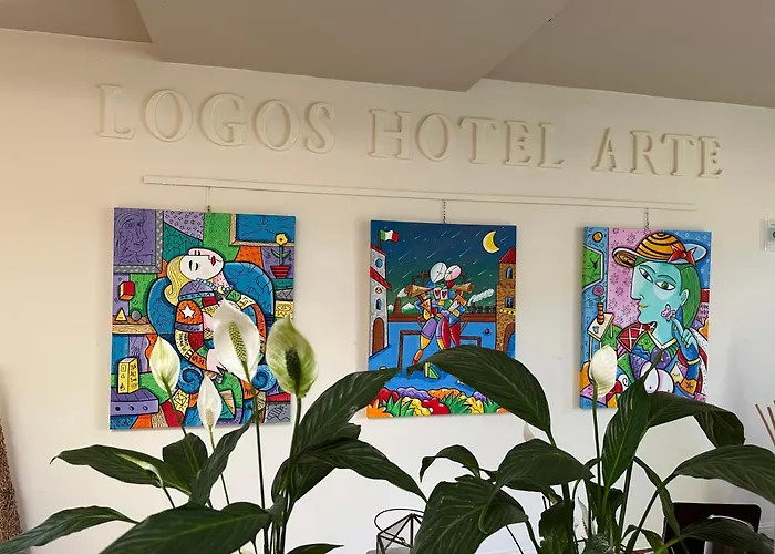 IH s Logos