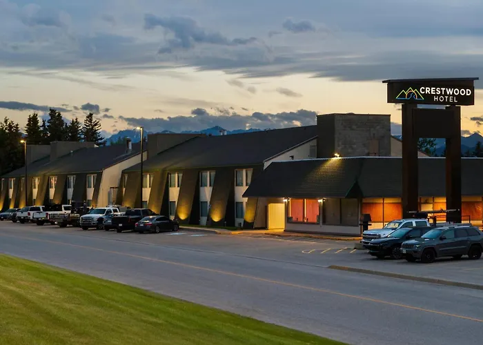 Crestwood Hotel