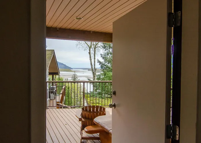 Fraser River'S Edge B&B Lodge