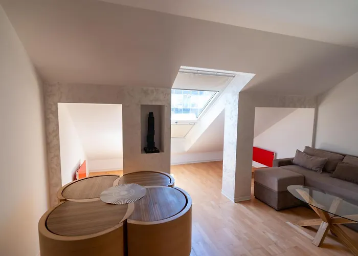 Privilege Suites By Central Park