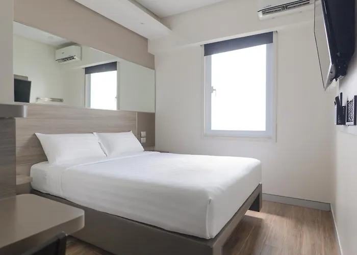 Сity center hotels Red Planet Manila Binondo