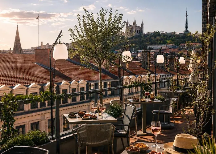 Maison Nô - Hôtel et Rooftop