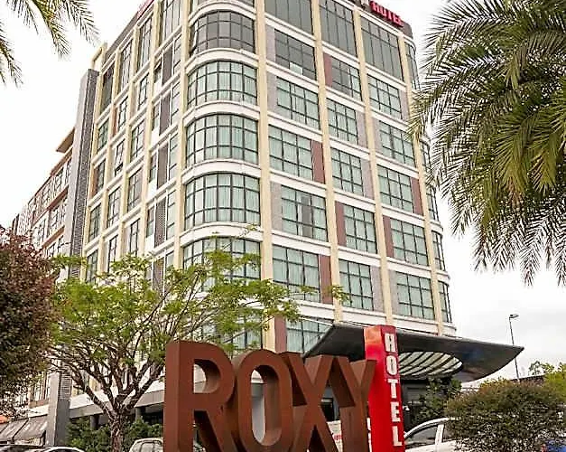 Roxy Hotel 3Rd Mile