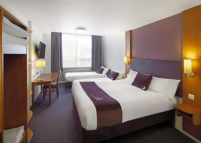 Premier Inn Swansea Waterfront