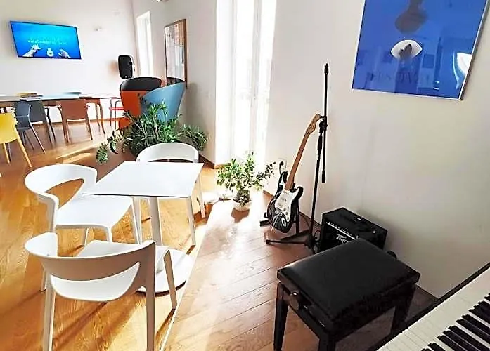 The Hostels Tric Trac