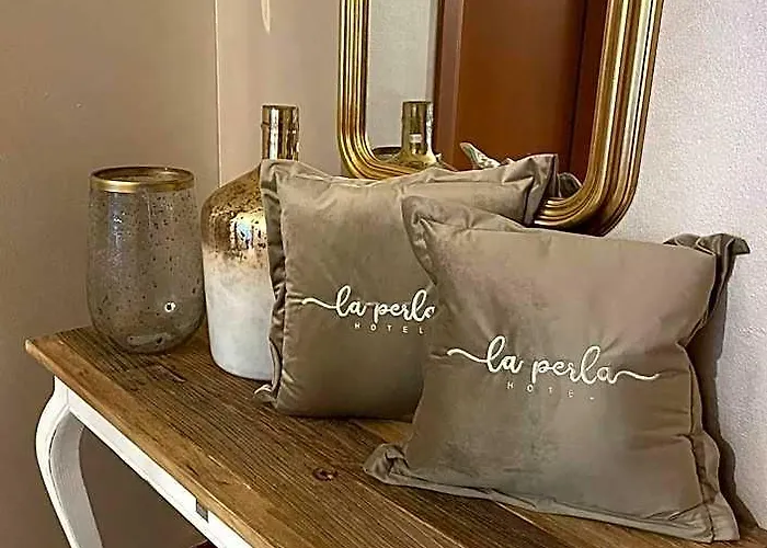 Hotel La Perla