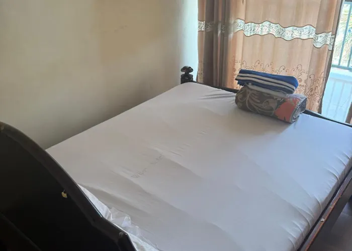 Crown Motel Lugala
