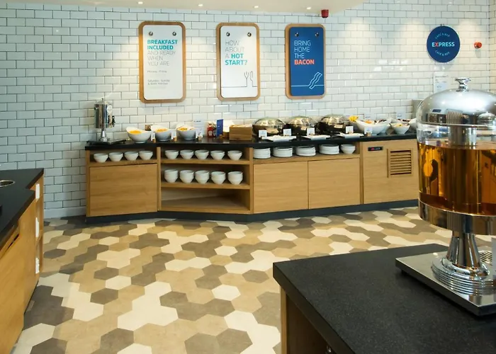 Apartments Holiday Inn Express Bristol City Centre By Ihg
