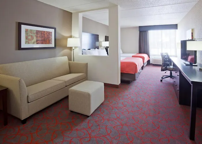 Holiday Inn Express & Suites Bloomington West By Ihg