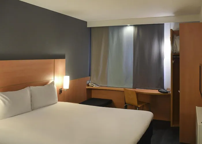 Ibis Reading Centre