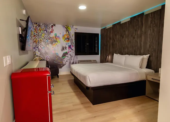 Lexi Las Vegas (Adults Only)