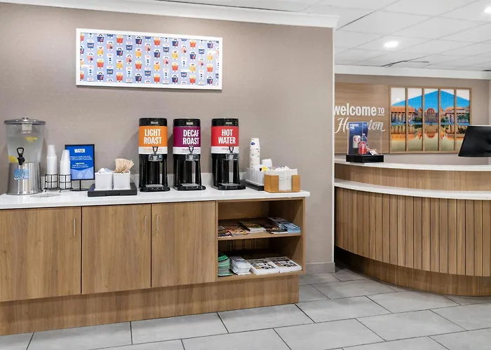 Hampton Inn Albany-Wolf Road