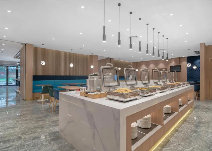 Holiday Inn Express Shanghai Jinqiao Central By Ihg