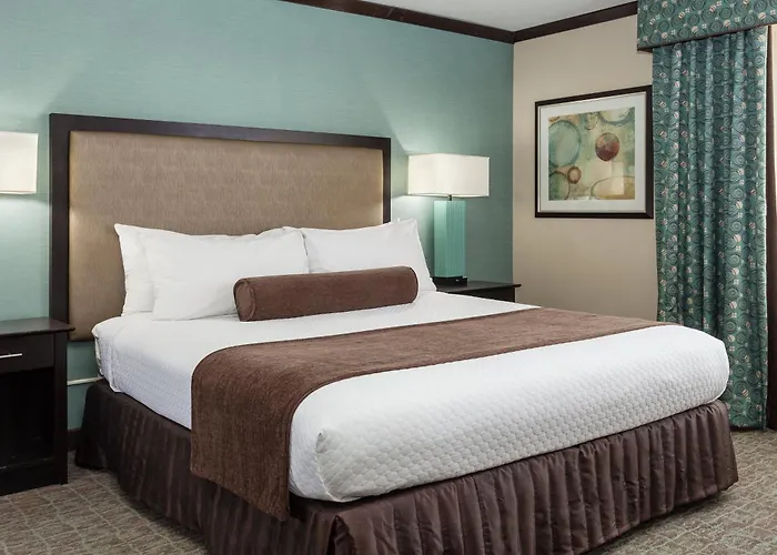 Hotels With Four Stars Crowne Plaza Anchorage-Midtown By Ihg