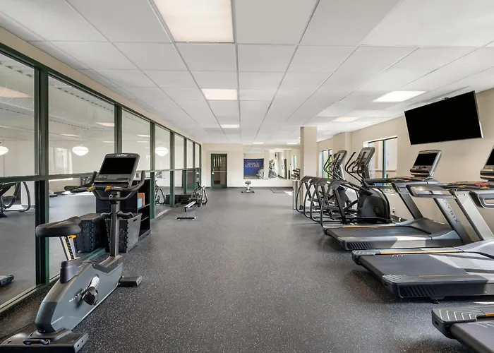 Holiday Inn Express & Suites Buffalo Airport, Ny