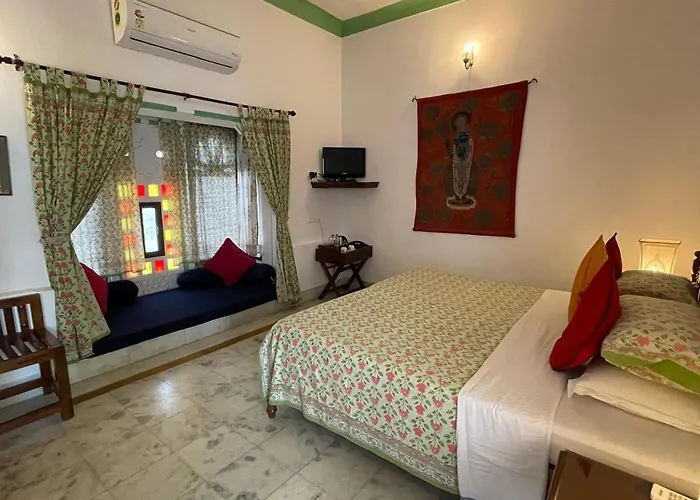 Family resorts Mahendra Prakash
