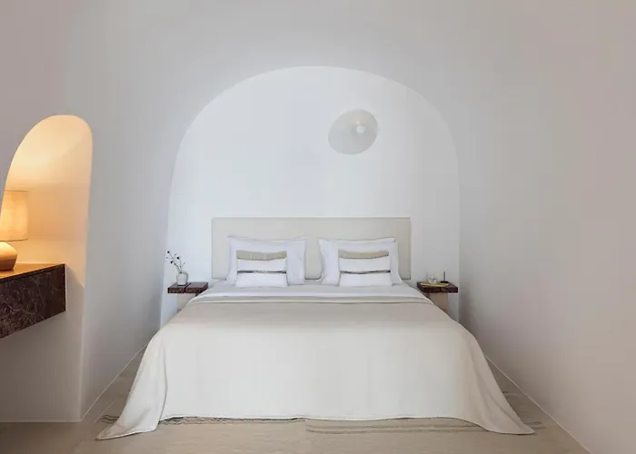  Canaves Ena - Small Luxury s Of The World