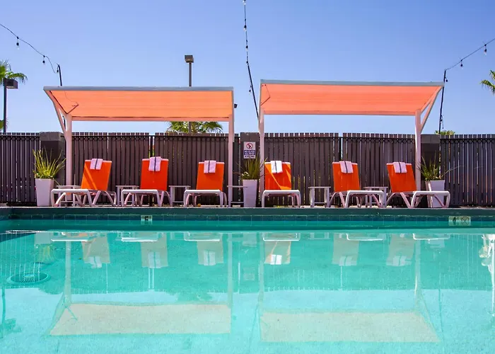 The Hotel Serene Glendale Peoria, Surestay Collection By Best Western