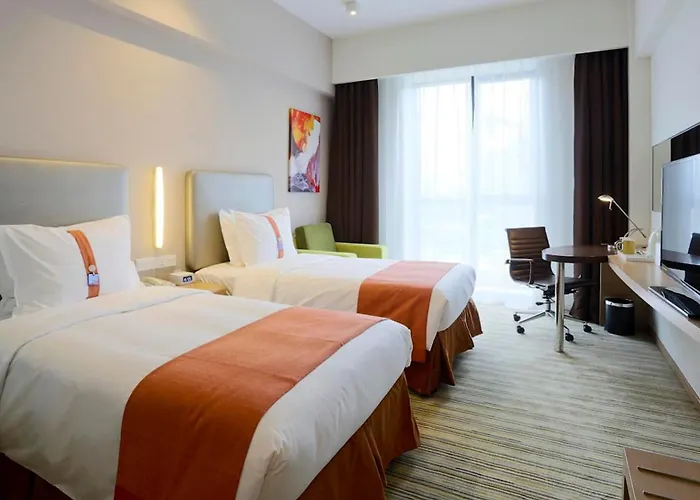 Holiday Inn Express Shanghai Gongkang By Ihg