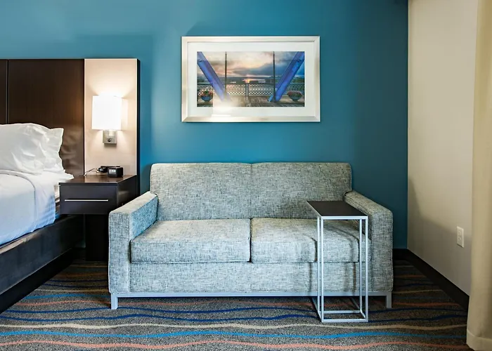 In Luxury hotels Holiday Inn & Suites Chattanooga By Ihg